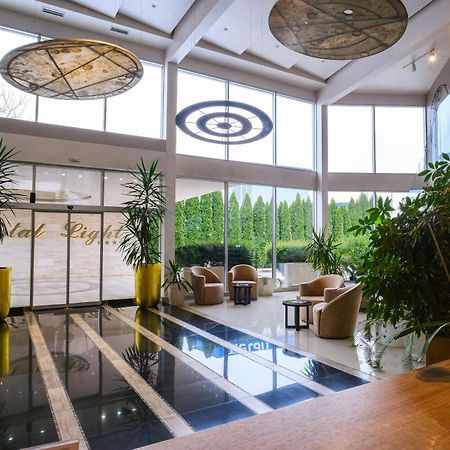 Hotel Crystal Light Nis Exterior foto