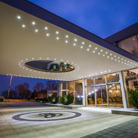 Hotel Crystal Light Nis Exterior foto