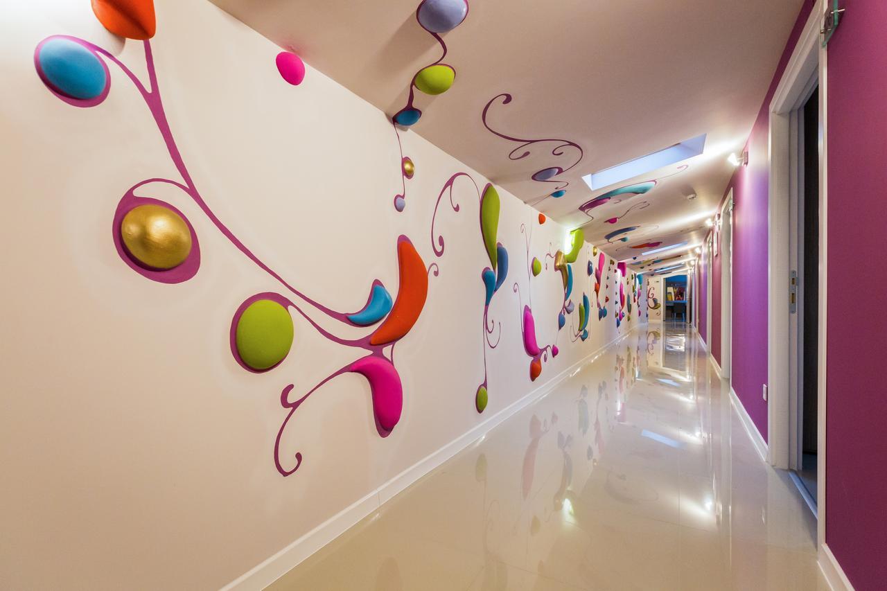 Hotel Crystal Light Nis Exterior foto