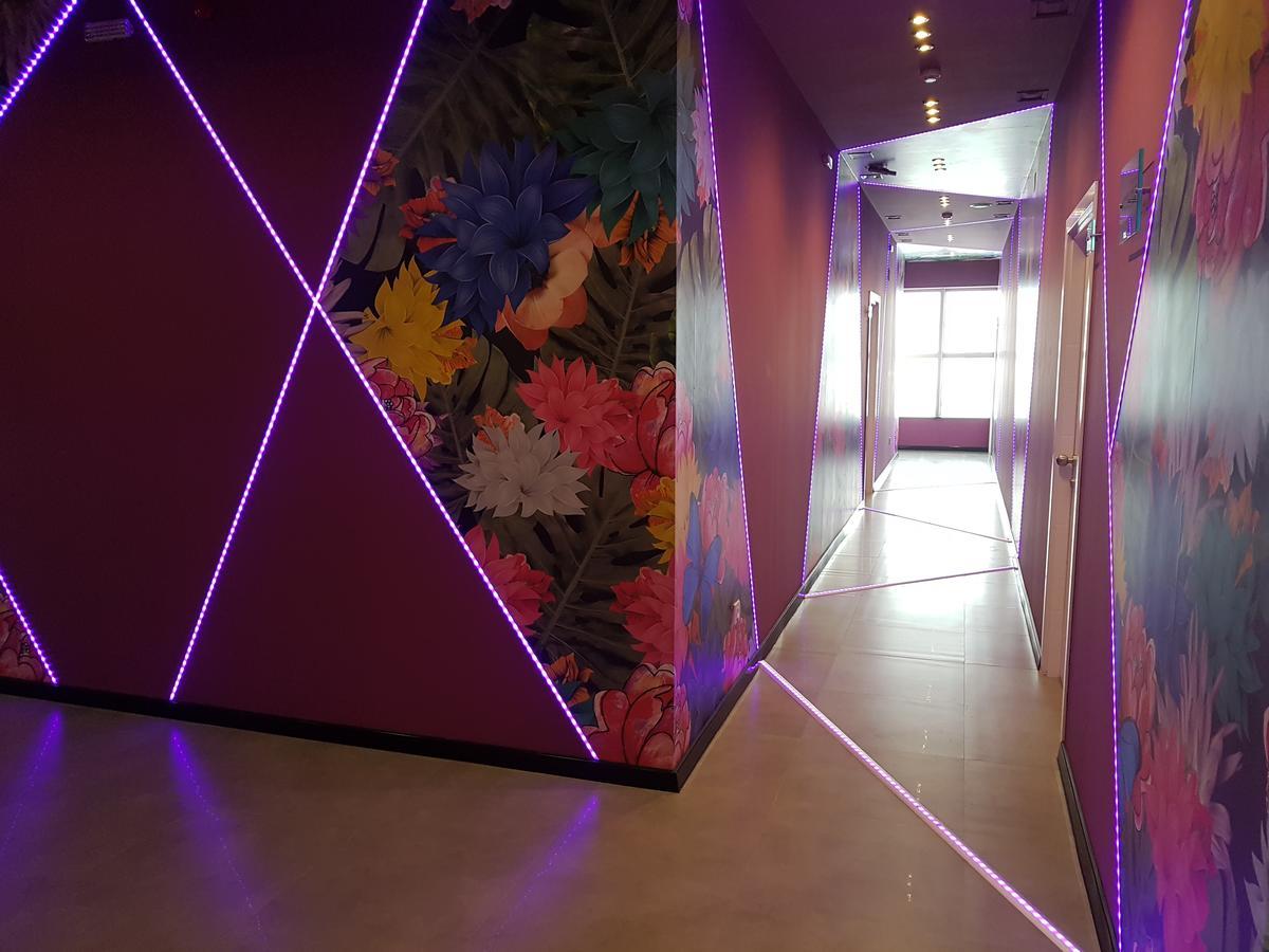 Hotel Crystal Light Nis Exterior foto