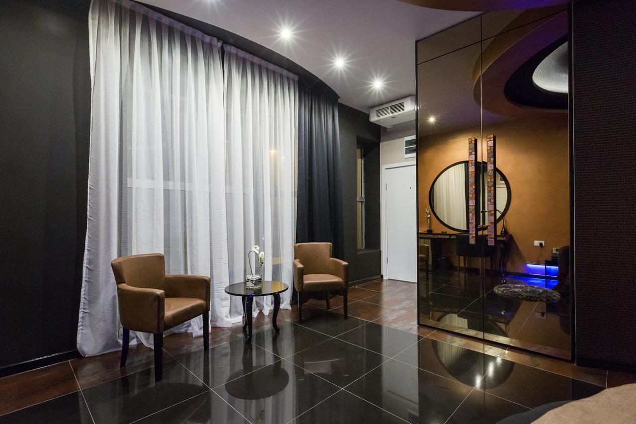 Hotel Crystal Light Nis Exterior foto