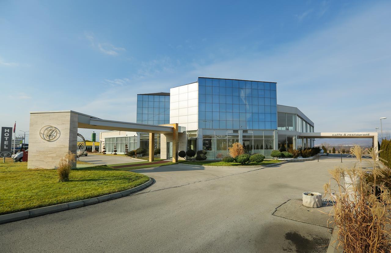 Hotel Crystal Light Nis Exterior foto