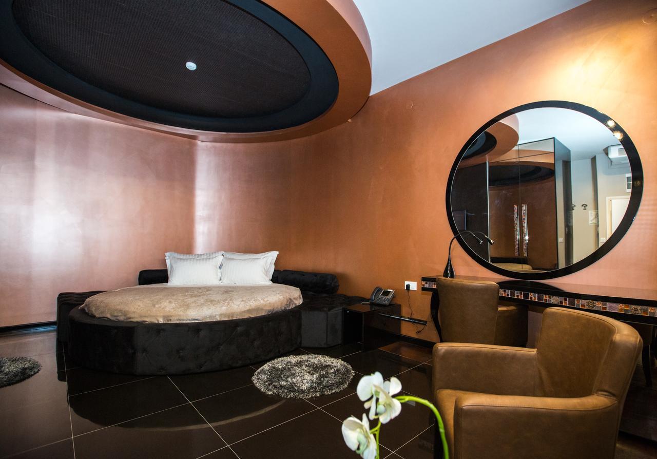 Hotel Crystal Light Nis Exterior foto