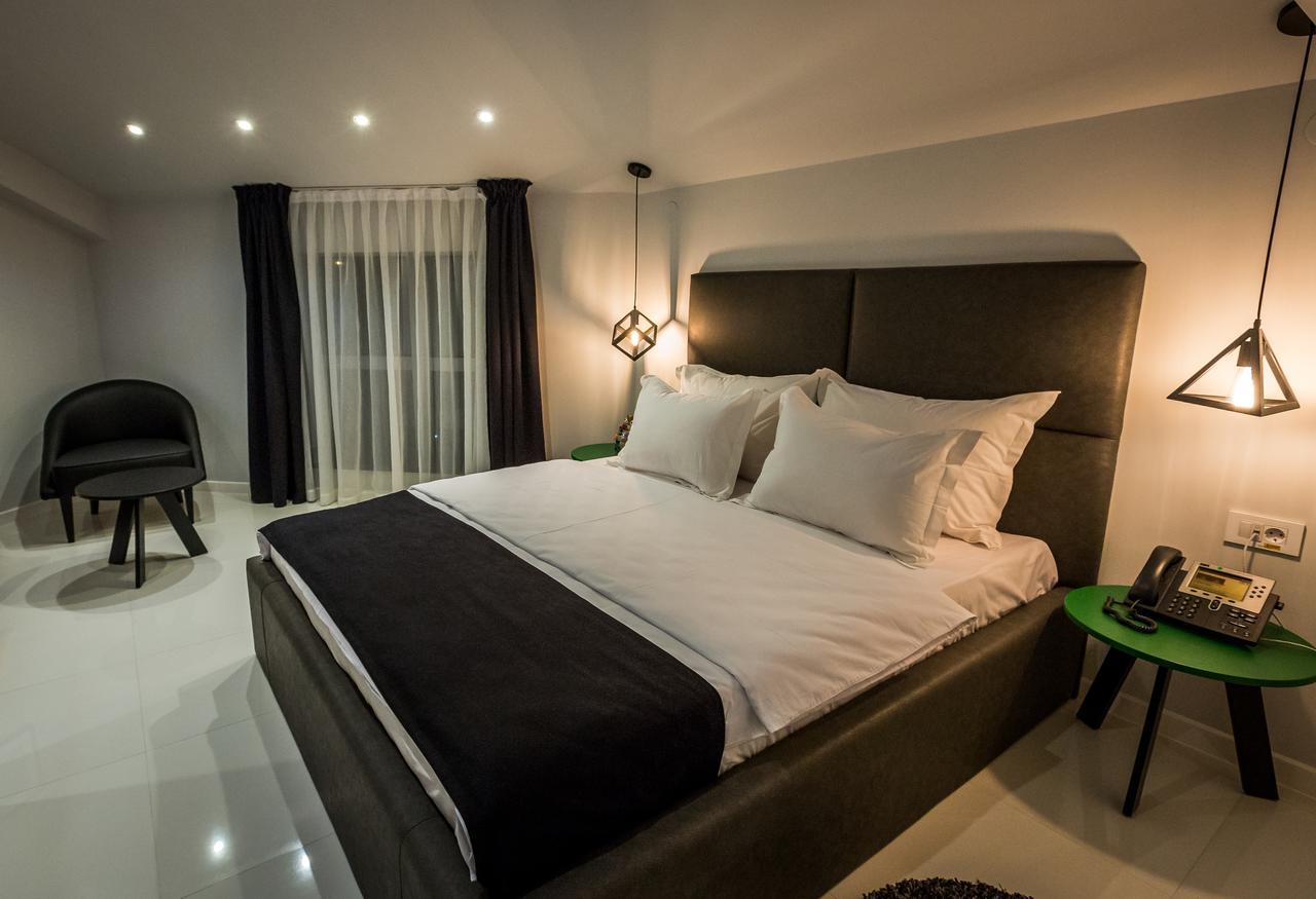 Hotel Crystal Light Nis Exterior foto